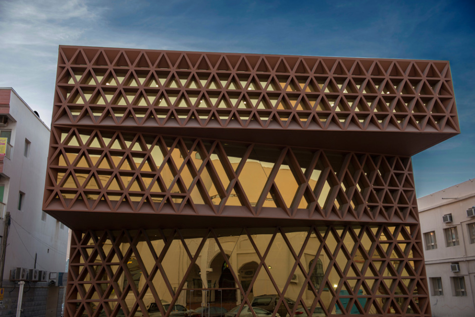 Al Khalifiyeh Library, Bahrain - image 5