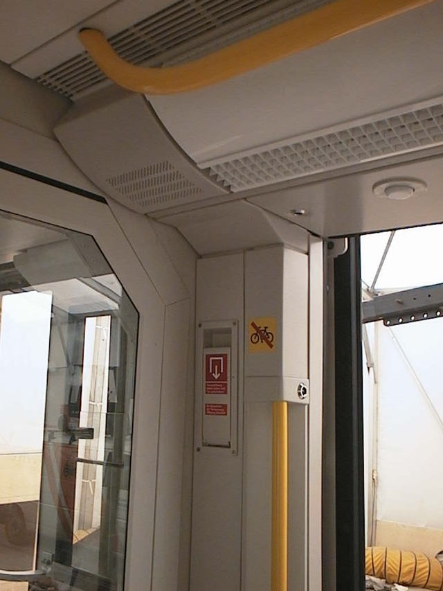 Berlin U-Bahn, Germany - image 7