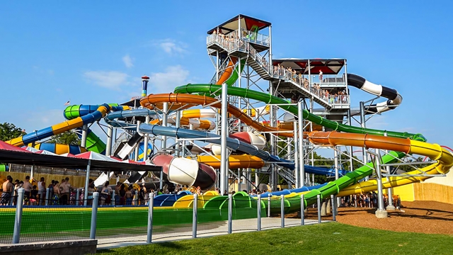 Carowinds Carolina Harbor Waterpark, USA