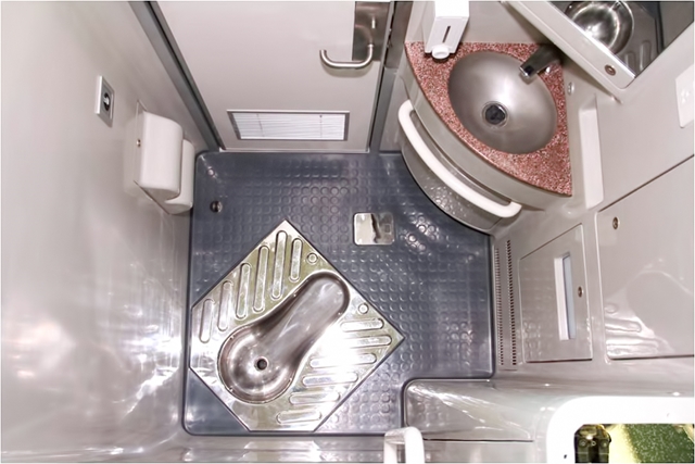 China Railways CRH3 - image 4