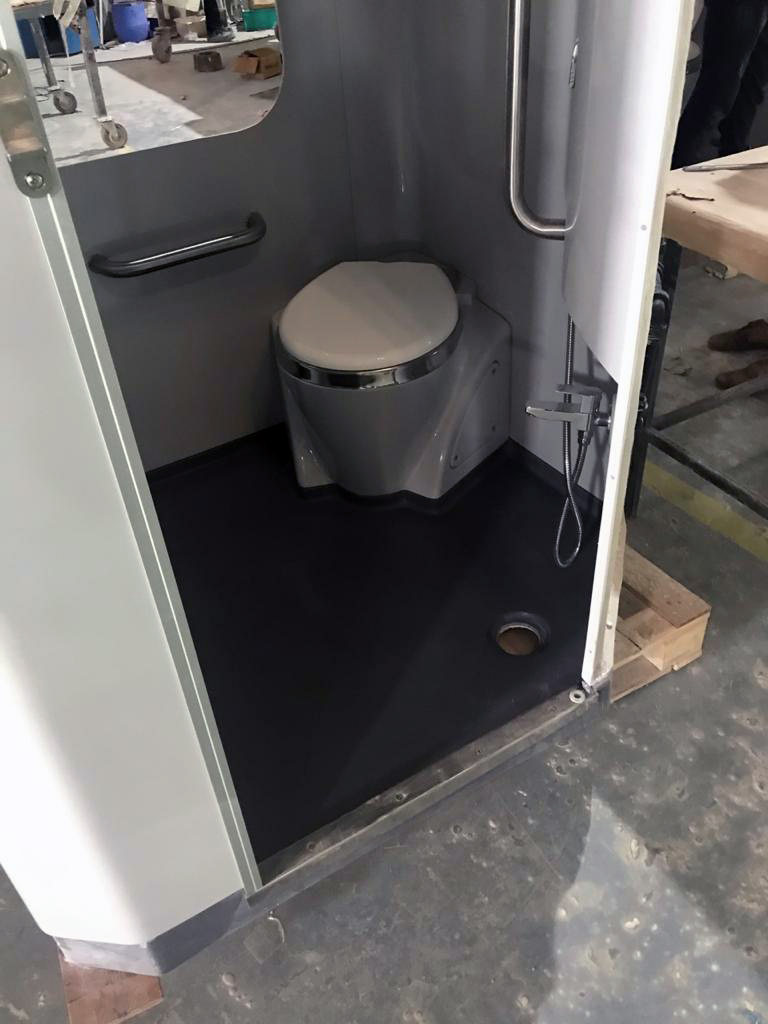 Toilet cabin