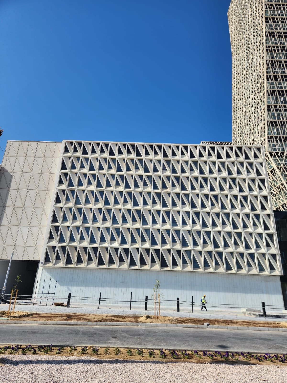 SABIC Headquarters, Saudi Arabia - image 8